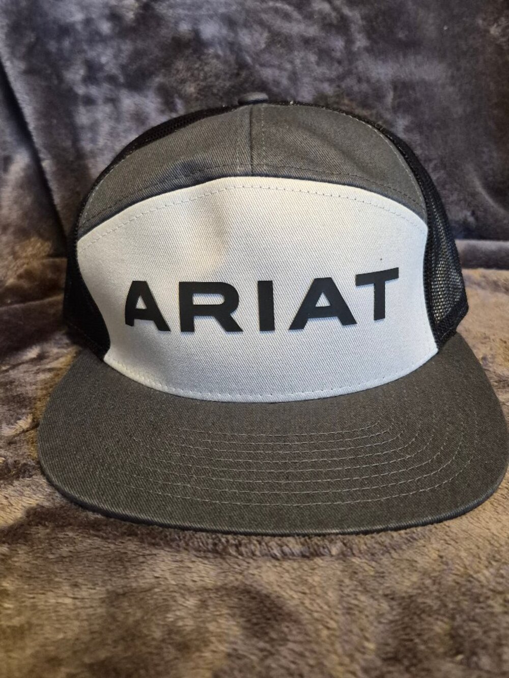Ariat Cap Rubber Logo Grey Richardson Snap Back Trucker Hat/Cap